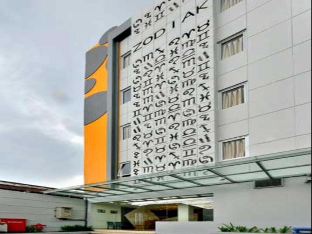 โรงแรมโซดิแอค แอท เคบง จาติ บันดุง ภายนอก รูปภาพ